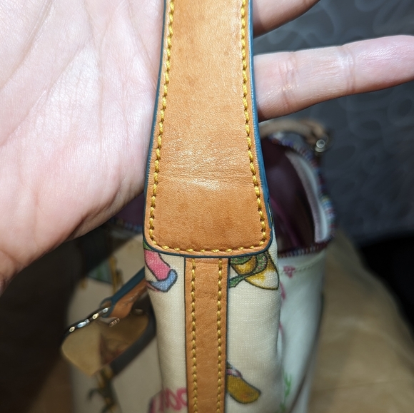 Dooney & Bourke Y2K Beach Small Bucket Bag W/ Rainbow Zipper EUC - Picture 11 of 14